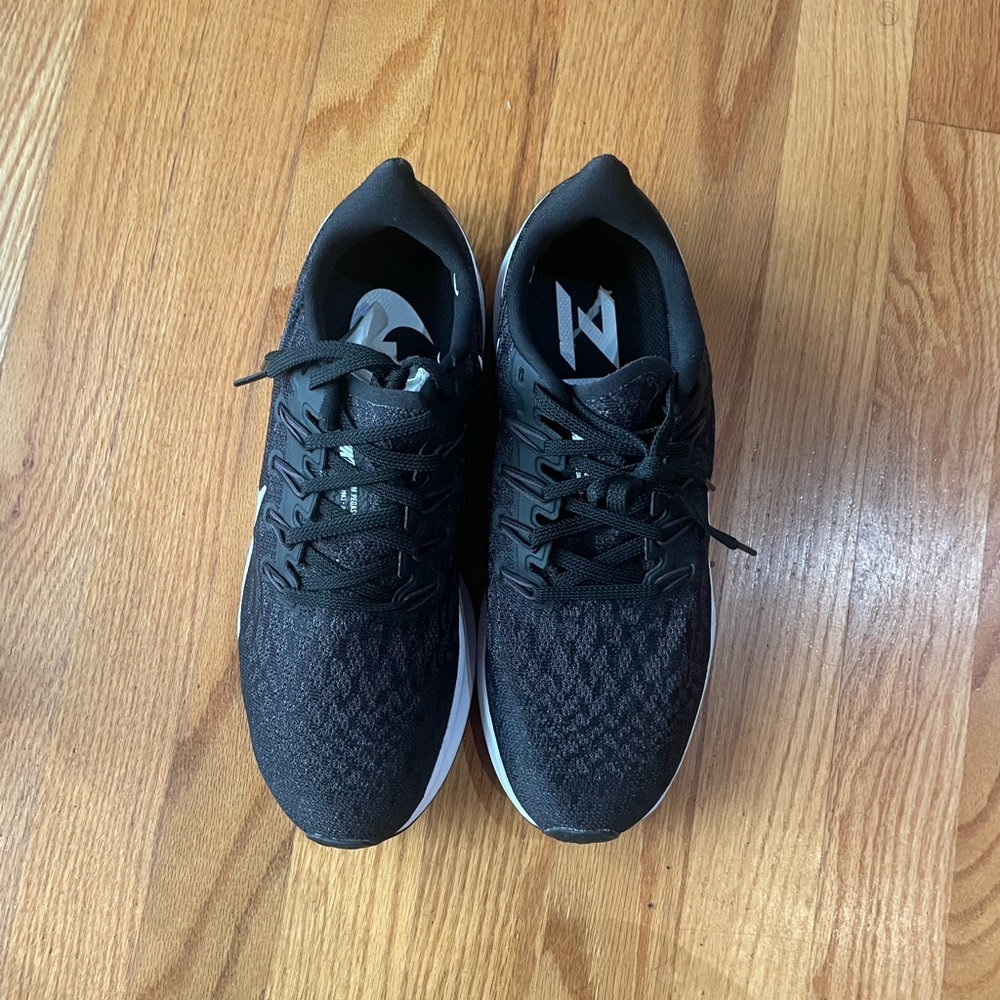 NWT women’s Nike Air Zoom Pegasus 36 size 9. Never used.